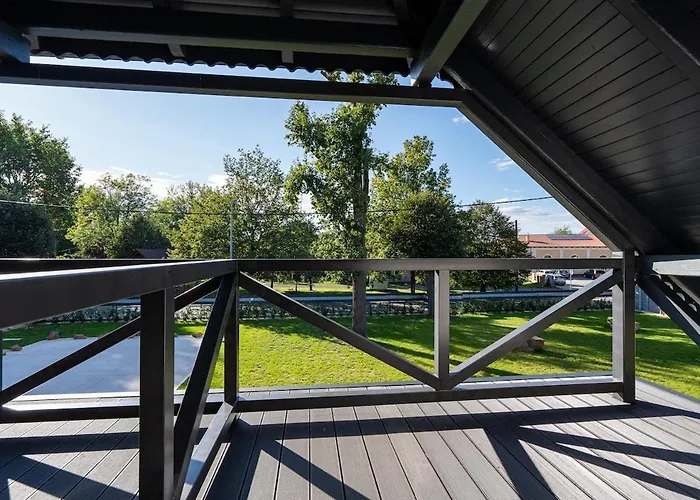 Aparthouse 45b Дом отдыха Radomierzyce